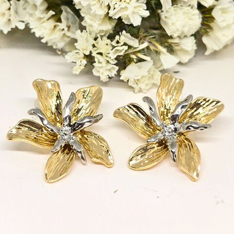 ELEGANT GOLD-SILVER, 2 RENKLİ ZARİF ÇİÇEK KÜPE