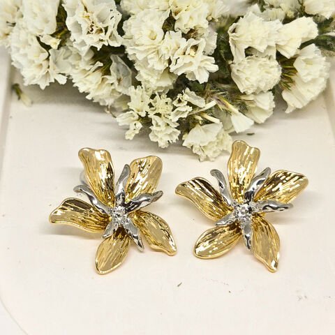ELEGANT GOLD-SILVER, 2 RENKLİ ZARİF ÇİÇEK KÜPE