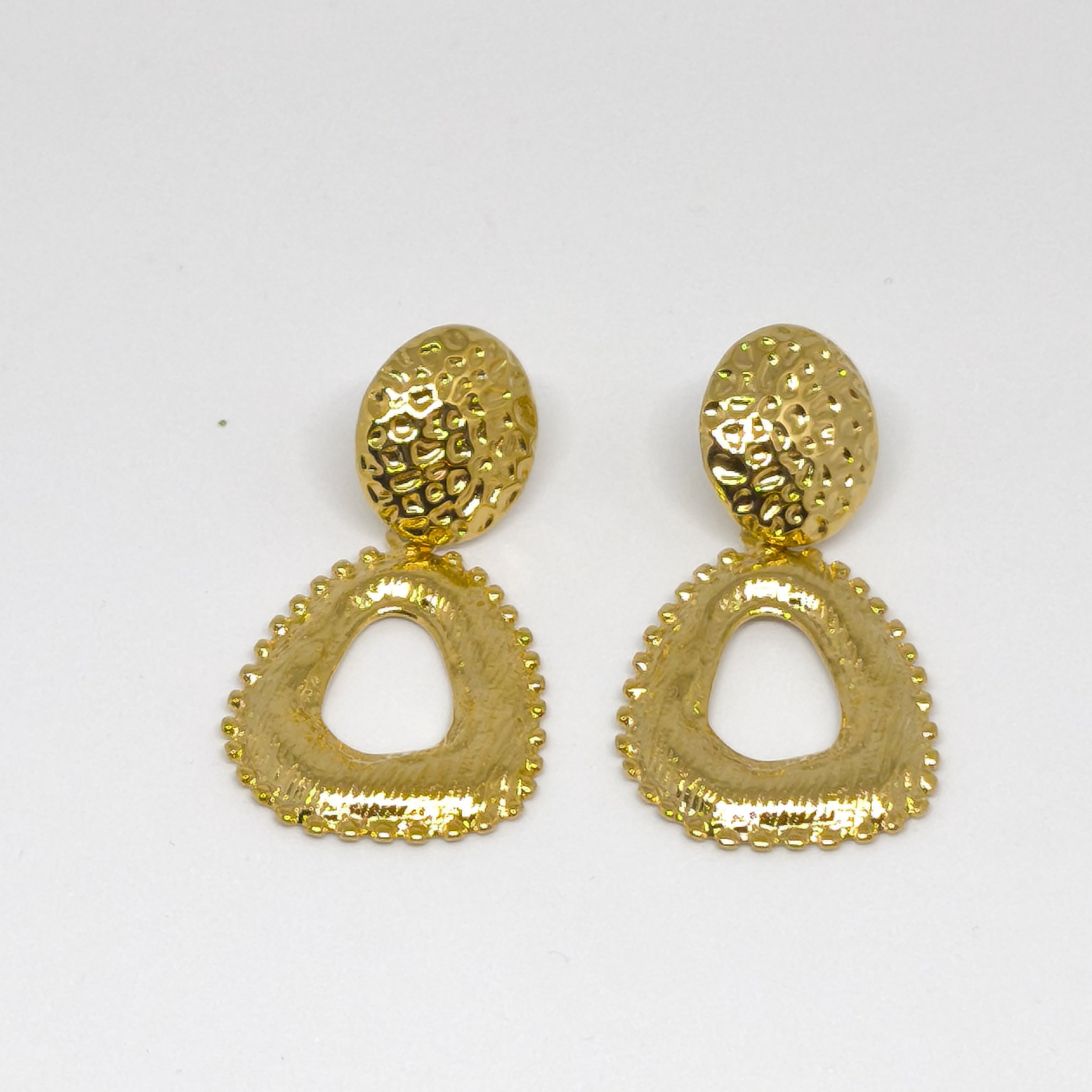 PASLANMAZ ÇELİK  GOLD RENKLİ OVAL HALKA KÜPE