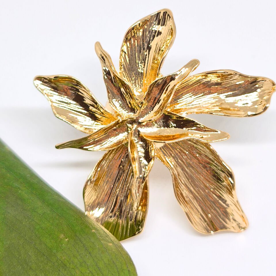 AYARLANABİLİR ZARİF GOLD ÇİÇEK YÜZÜK
