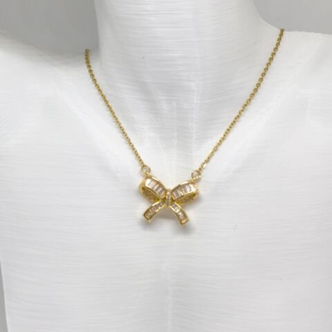 ELEGANT PASLANMAZ ÇELİK  BAGET TAŞLI  FİYONK TASARIMLI GOLD  KOLYE