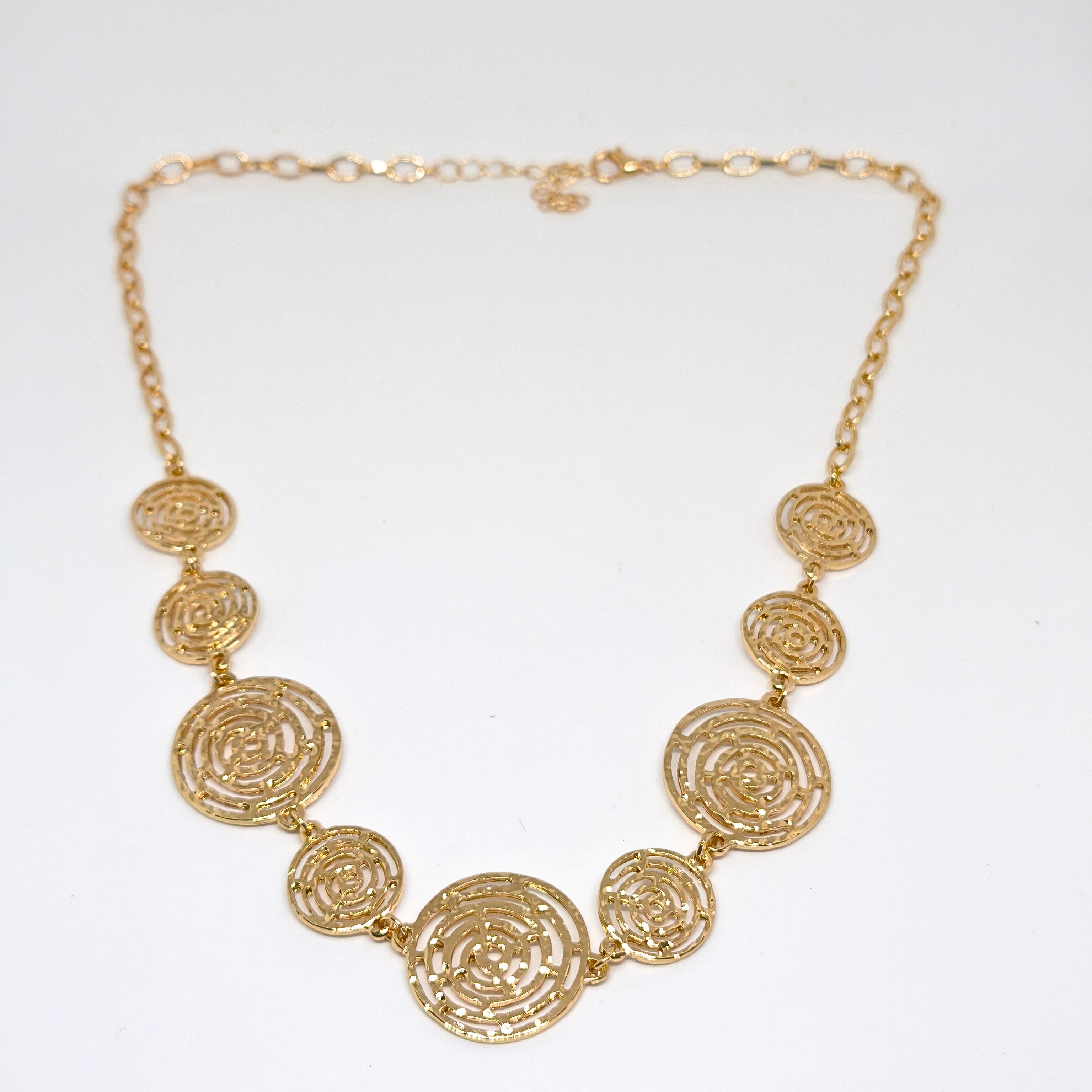 ÖRÜMCEK AĞI DESENLİ GOLD KOLYE