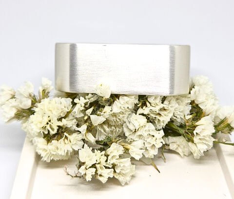 AVANGART ALTIN KAPLAMA GEOMETRİK KARE ,MAT GÜMÜŞ RENGİ KELEPÇE BİLEKLİK