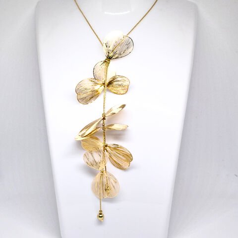 ELEGANT SALKIM ŞEKİLLİ YAPRAK ÇİÇEK GOLD KOLYE