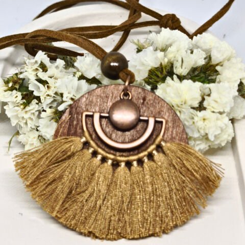 BOHEM,ANTİKA BRONZ PÜSKÜLLÜ  YELPAZE UÇLU DERİ İPLİ KOLYE