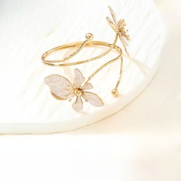 ELEGANT ŞIK ÇİÇEK DESENLİ GOLD BİLEKLİK