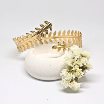 ZARİF  ŞIK YAPRAK  DESENLİ AÇIK GOLD  KOL BİLEKLİĞİ