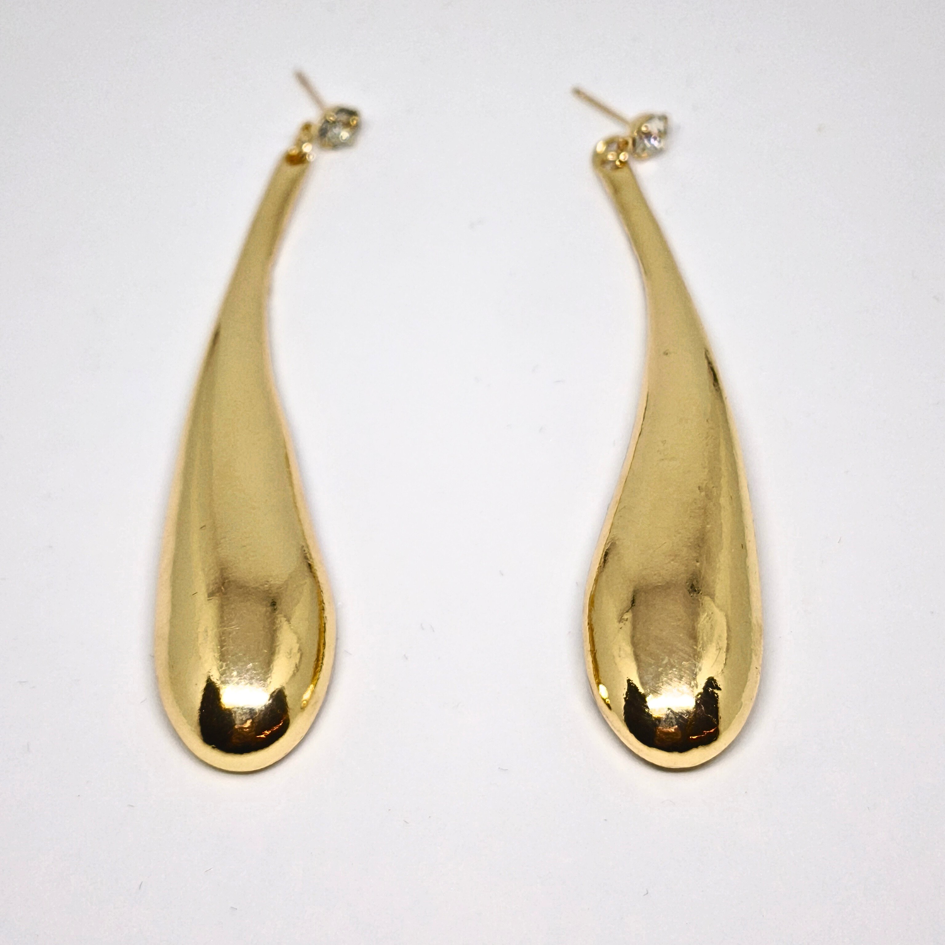 ELEGANT ALUMİNYUM ALAŞIMLI DAMLA UÇLU  GOLD KÜPE