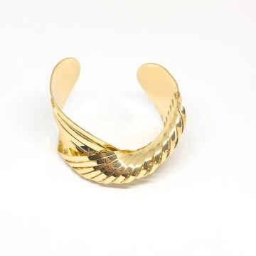 ELEGANT BÜKÜLMÜŞ ŞEKİLLİ ÇİZGİLİ GOLD MANŞET BİLEKLİK