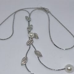 Şık Uzun Kazak Zinciri  Minimalist Yaprak Desenli Katmanlı Zincir,İnci Detaylı Gümüş Rengi Kolye