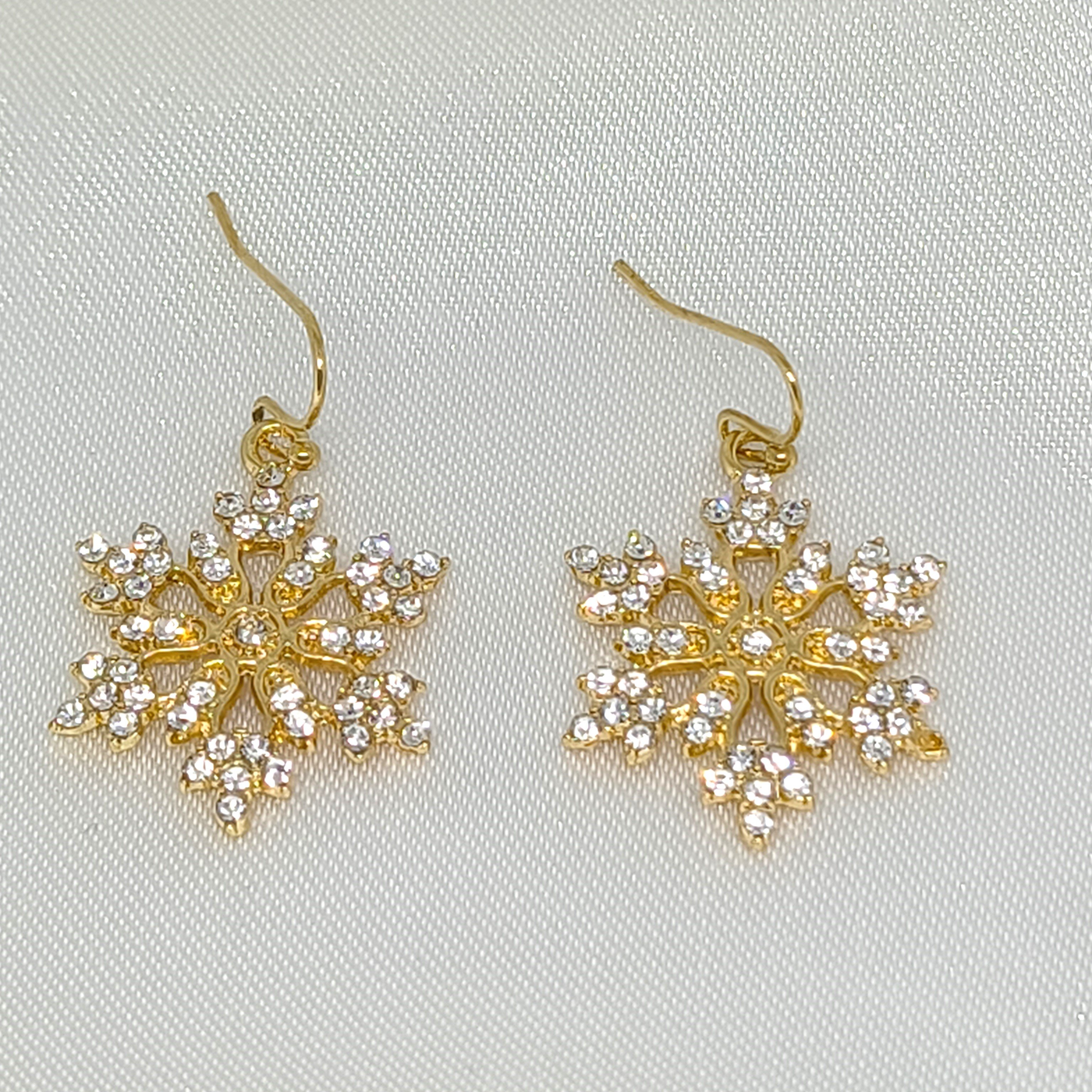 YAPAY ELMAS TAŞLI GÖZALICI KAR TANESİ GOLD KÜPE -YILBAŞI KÜPESİ