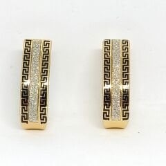 PARLAK ZİRKONLARLA SÜSLÜ SİYAH MOTİFLİ YARIM HALKA KÜPE 1X2,6 CM