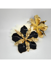 GOLD DETAYLI SİYAH ÇİÇEK KÜPE 6,2 cm x 6,2 cm