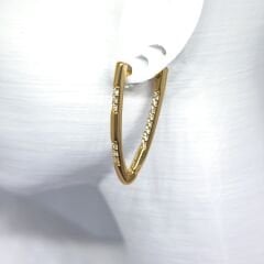 18 AYAR ALTIN KAPLAMA ŞIK V ŞEKİLLİ ZARİF TAŞLI GOLD MODERN KADIN KÜPE
