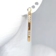 18 AYAR ALTIN KAPLAMA ŞIK V ŞEKİLLİ ZARİF TAŞLI GOLD MODERN KADIN KÜPE