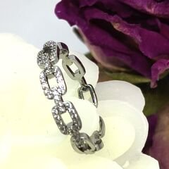 Zincir Tasarımlı Kübik Sentetik Zirkon Taşlı Bakır  KADIN YÜZÜK